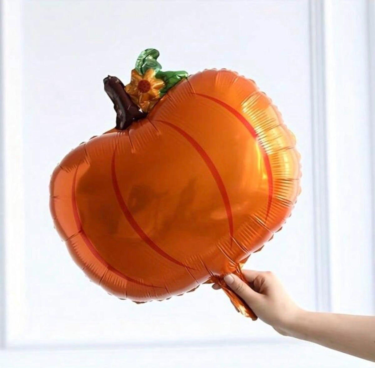 Fall Balloon Bundle, Pumpkin and Autumn Leaf Balloons, Burnt Orange Star Balloons, Thanksgiving Party Decor, Set of 5